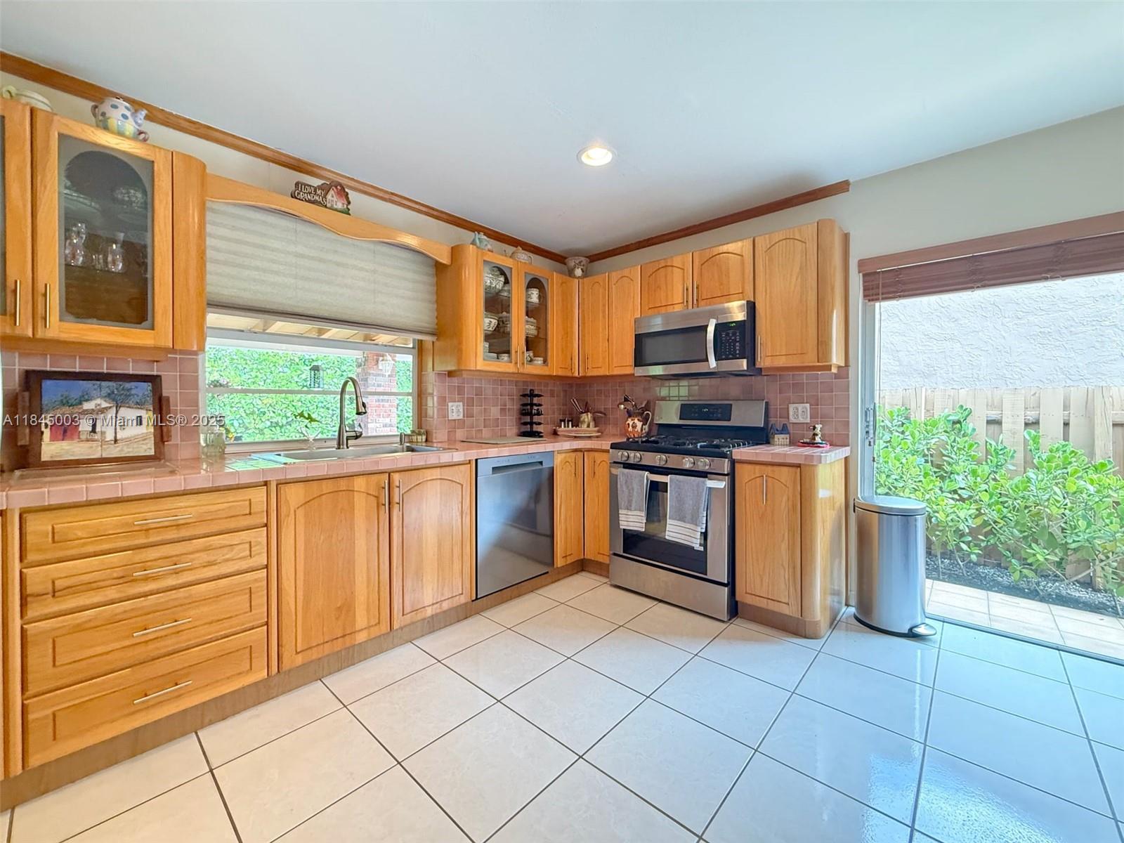 RUSTIC LAKES SEC 4 - Residential