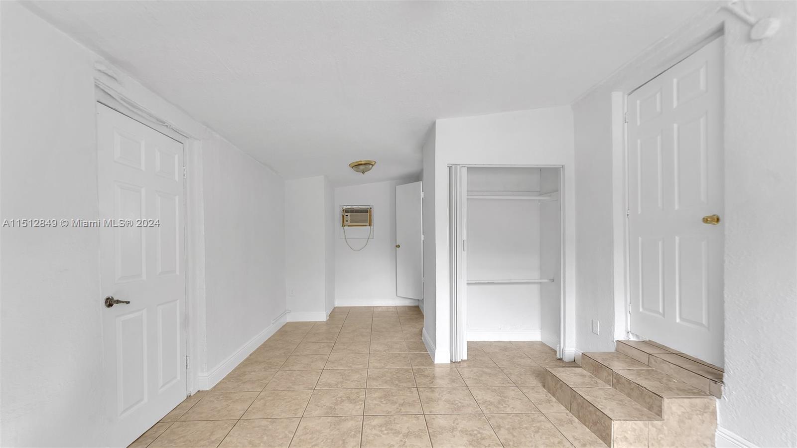 HIALEAH PARK - Residential Lease