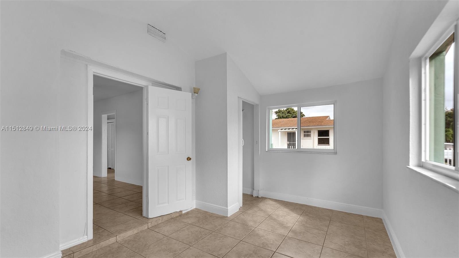 HIALEAH PARK - Residential Lease