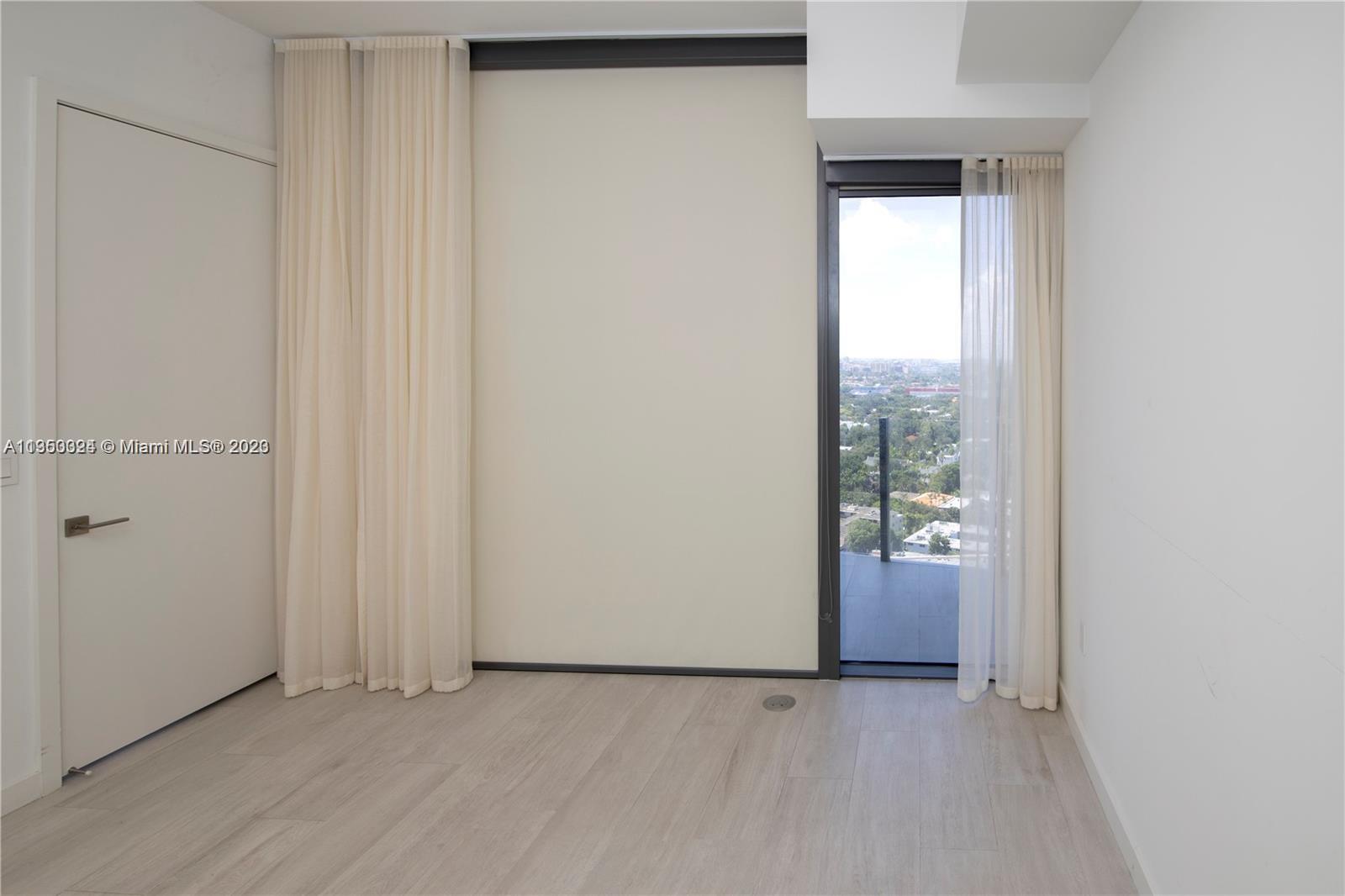 CLUB RESIDENCES AT PARK G - Residential