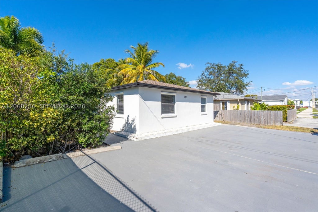 Photo of Hallandale Beach, FL 33009 (MLS # A12068286)