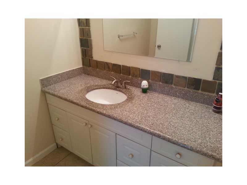INLAND TOWERS CONDO - Residential Lease