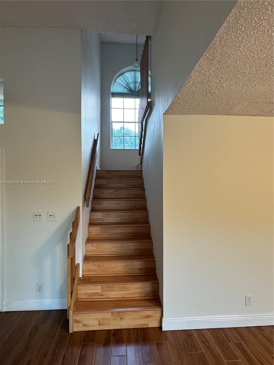 1110 NW 108th Ave