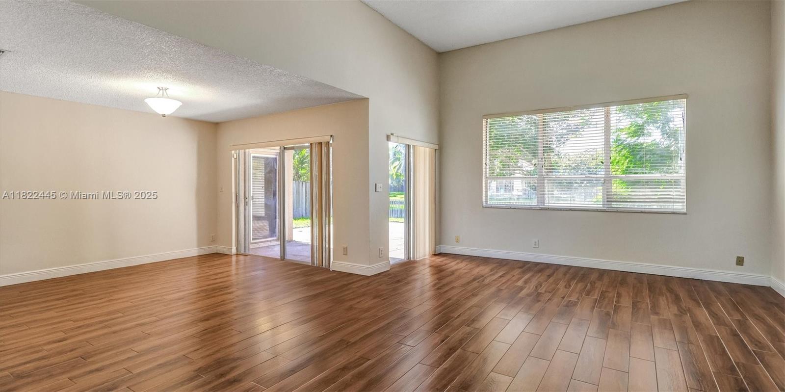 BRIDGEWATER AT PLANTATION - Residential