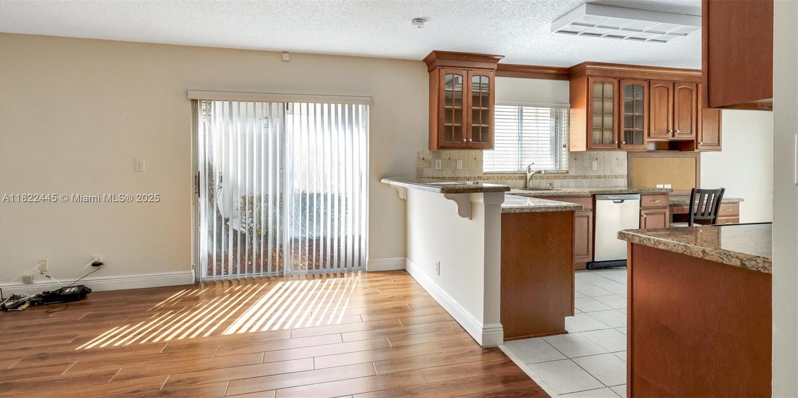 BRIDGEWATER AT PLANTATION - Residential