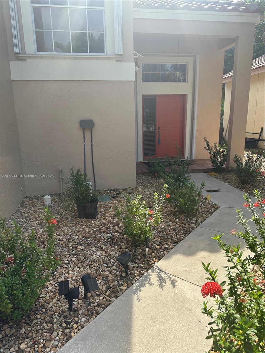 BRIDGEWATER AT PLANTATION - Residential