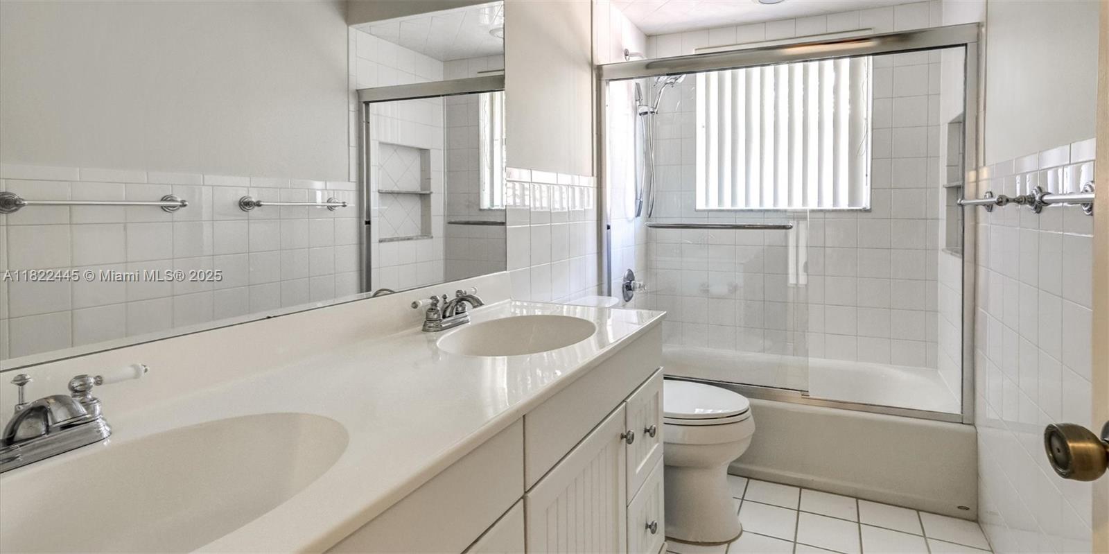 BRIDGEWATER AT PLANTATION - Residential