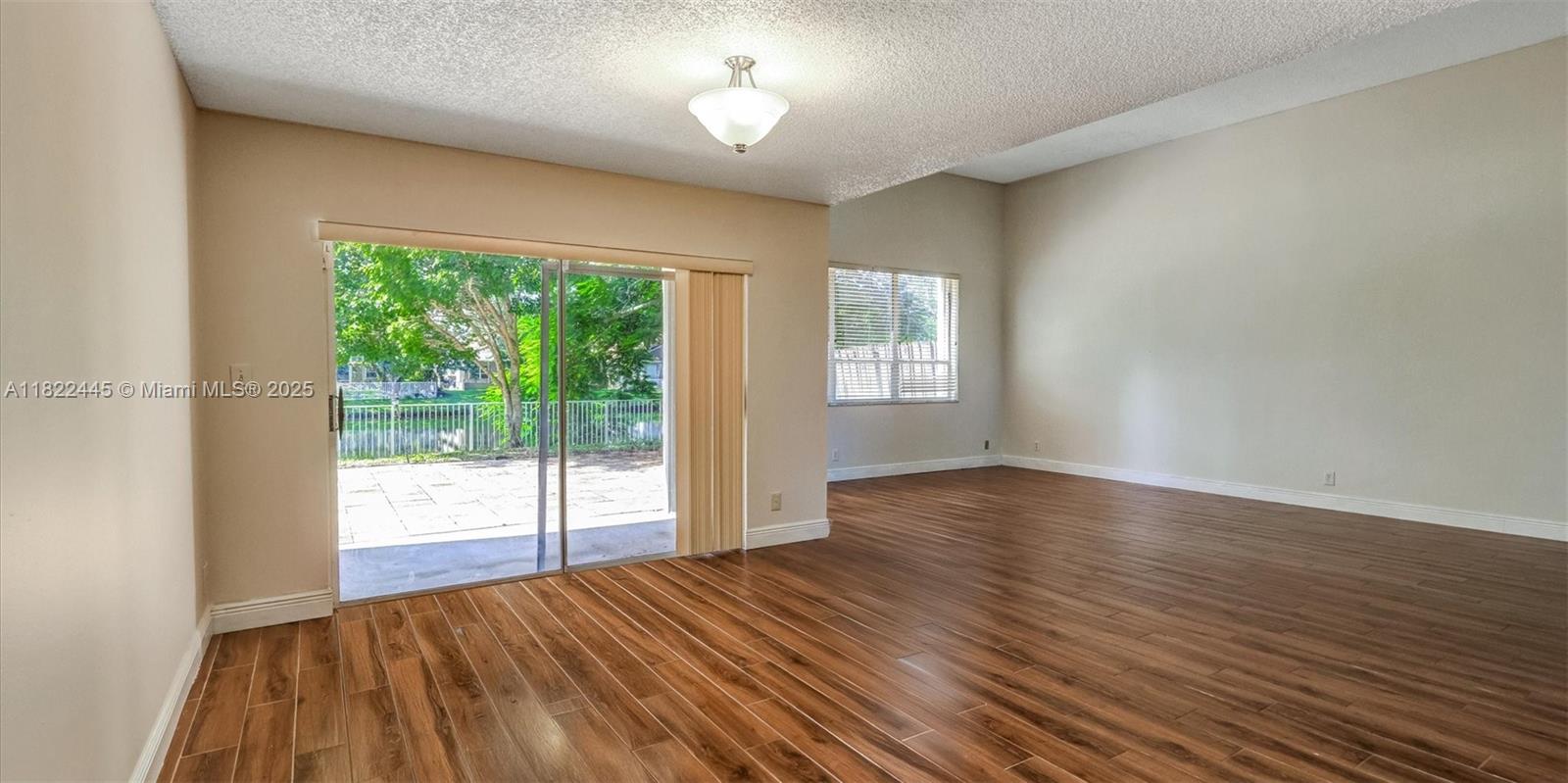 BRIDGEWATER AT PLANTATION - Residential