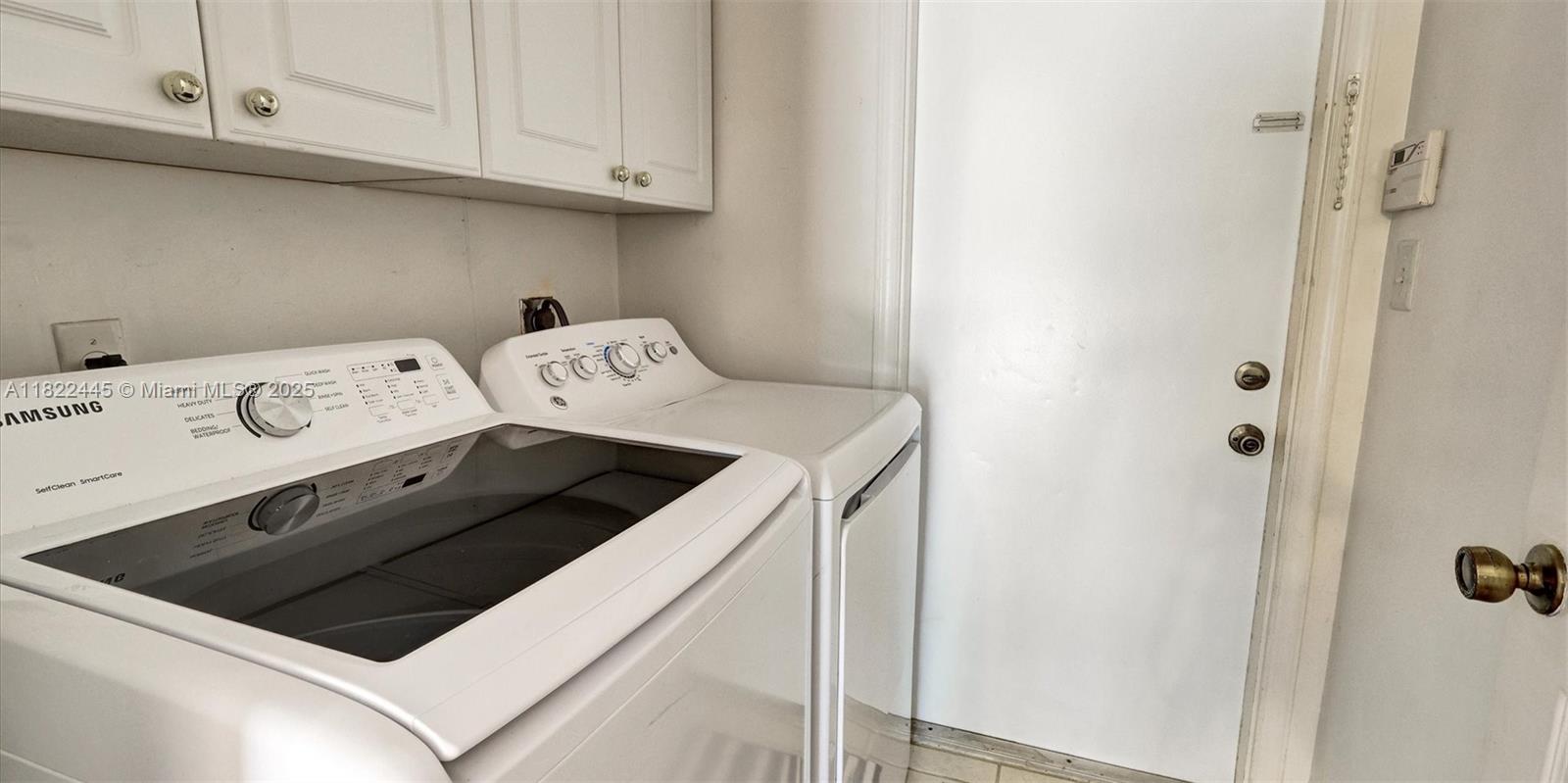 BRIDGEWATER AT PLANTATION - Residential