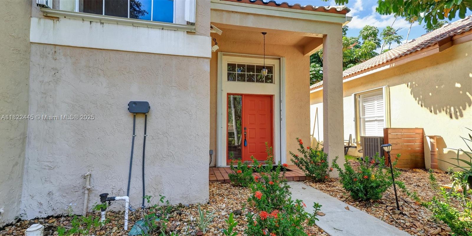 BRIDGEWATER AT PLANTATION - Residential