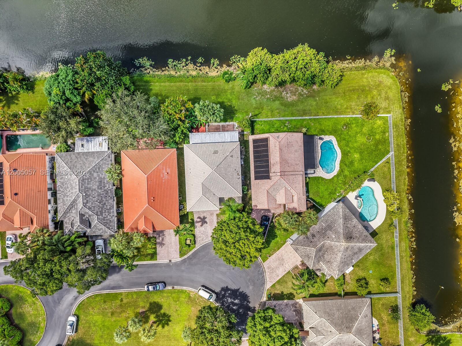 HAMMOCKS AT COCONUT CREEK - Residential
