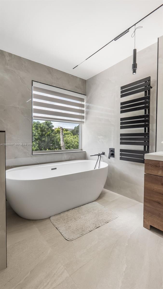 HAMMOCKS AT COCONUT CREEK - Residential