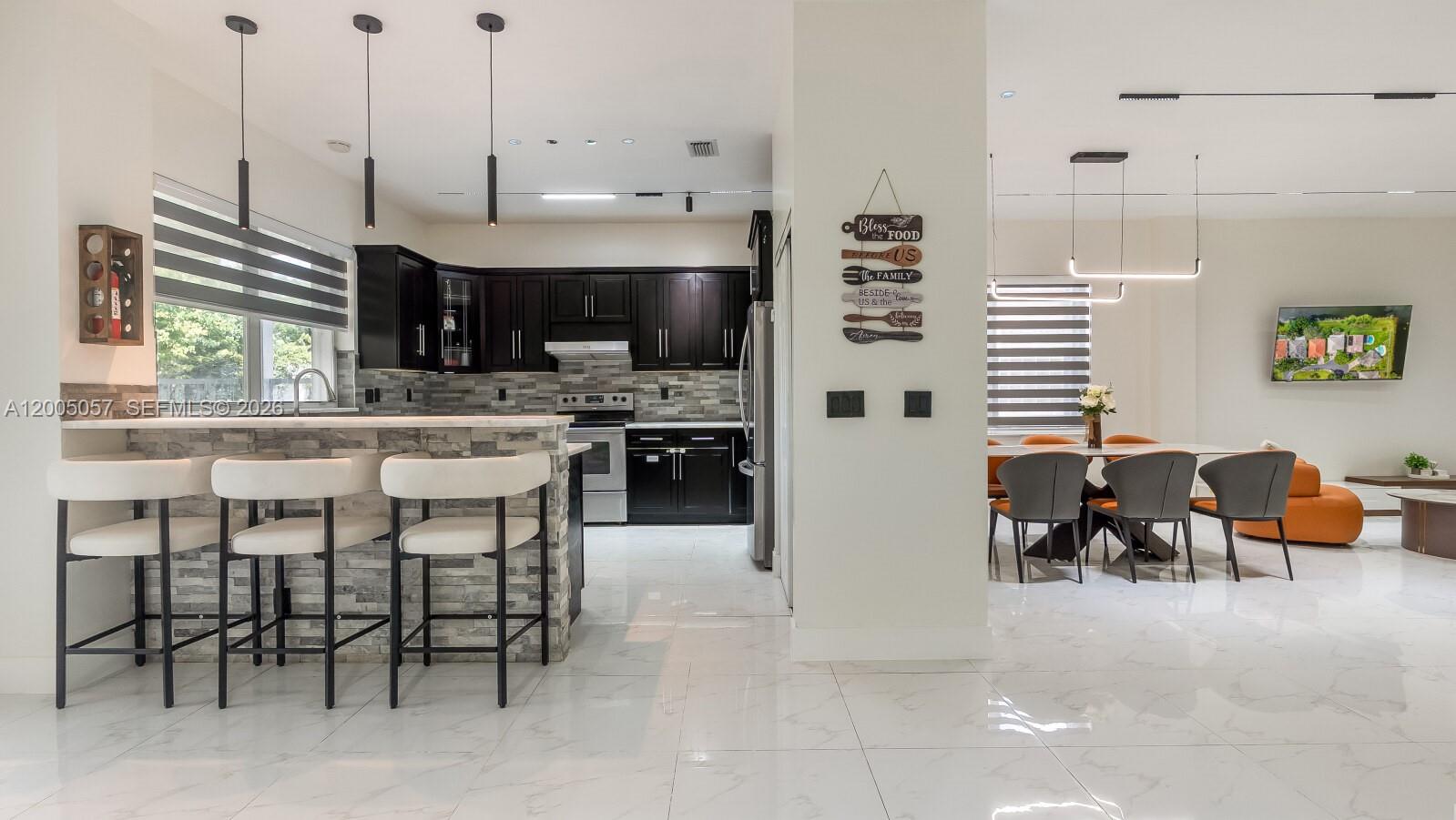 HAMMOCKS AT COCONUT CREEK - Residential