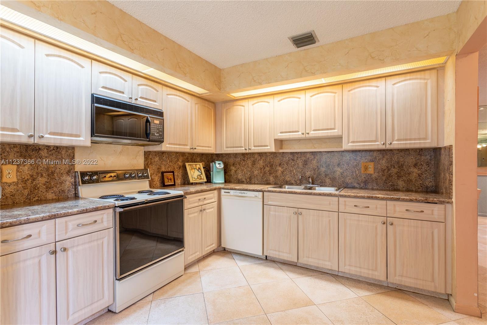 WOODMONT TRACT 59 - Residential