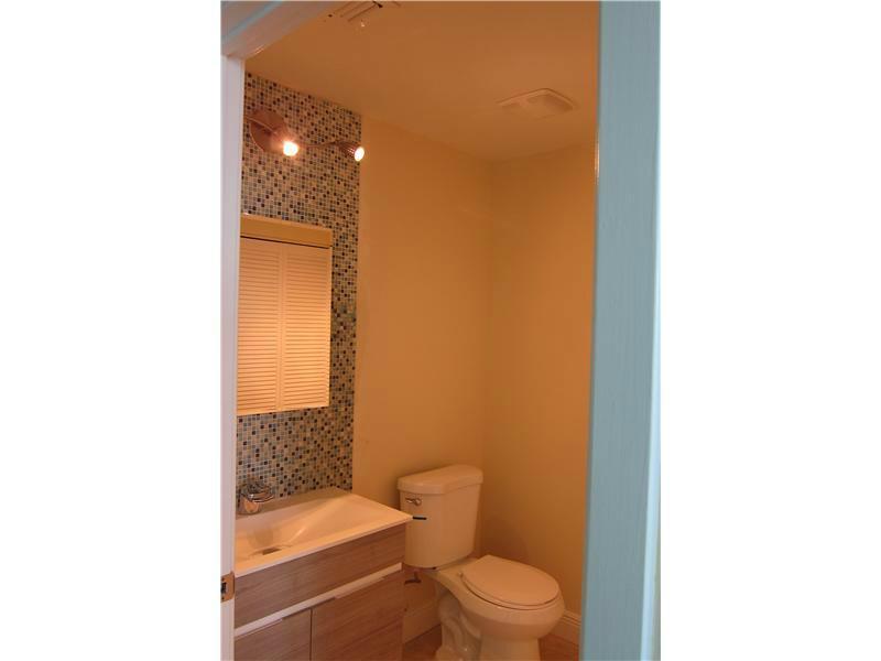 MARINABLUE CONDO - Residential Lease