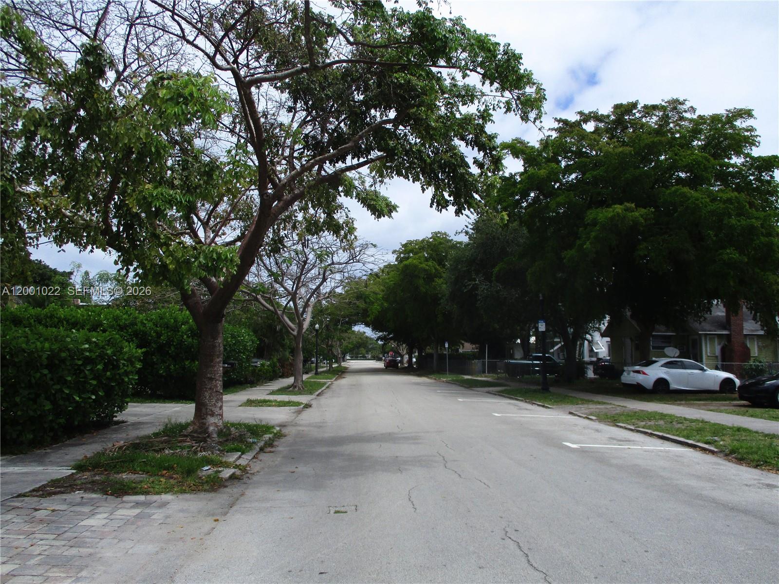 SANDILEE TOWNHOUSE CONDO - Residential Lease