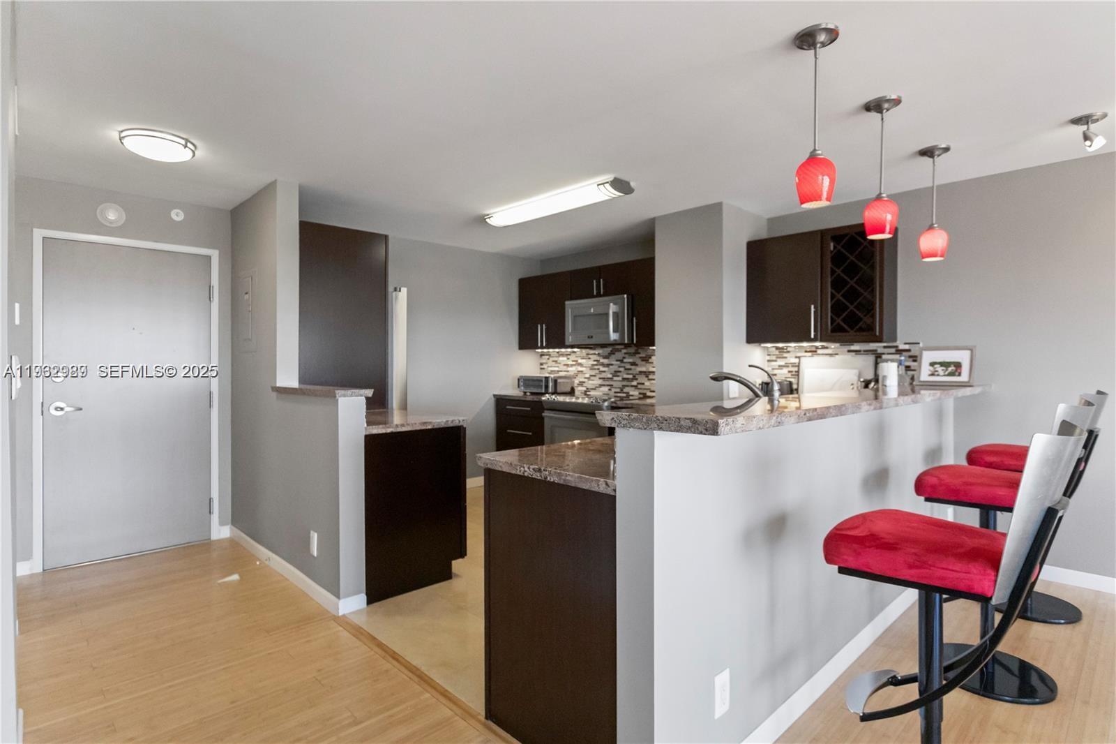 ESSEX TOWER CONDO - Residential Lease