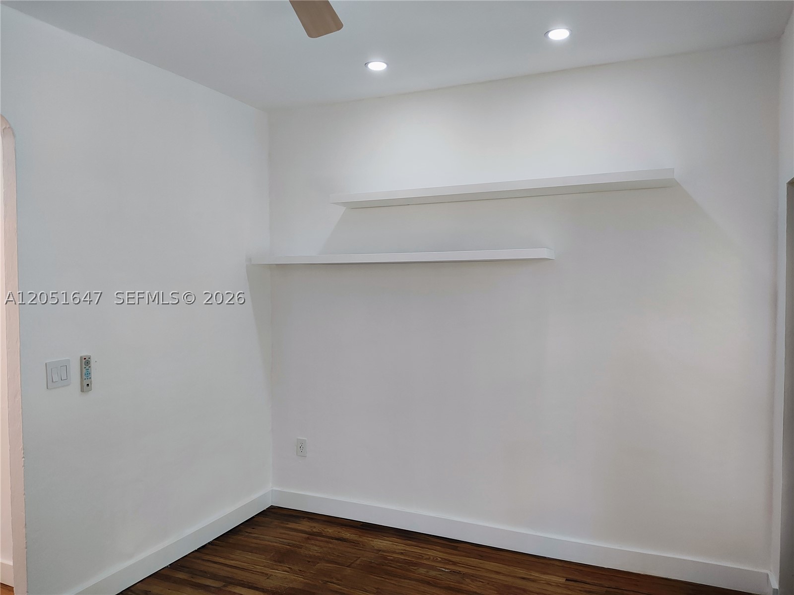 717 Jefferson Ave 6