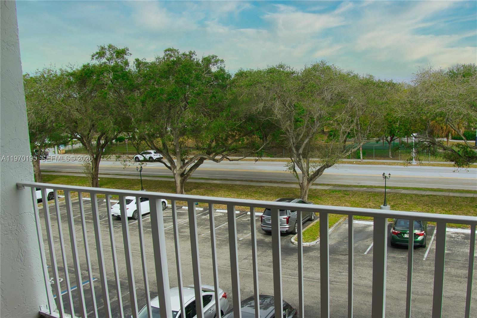 HILLCREST EAST NO 19 COND - Residential