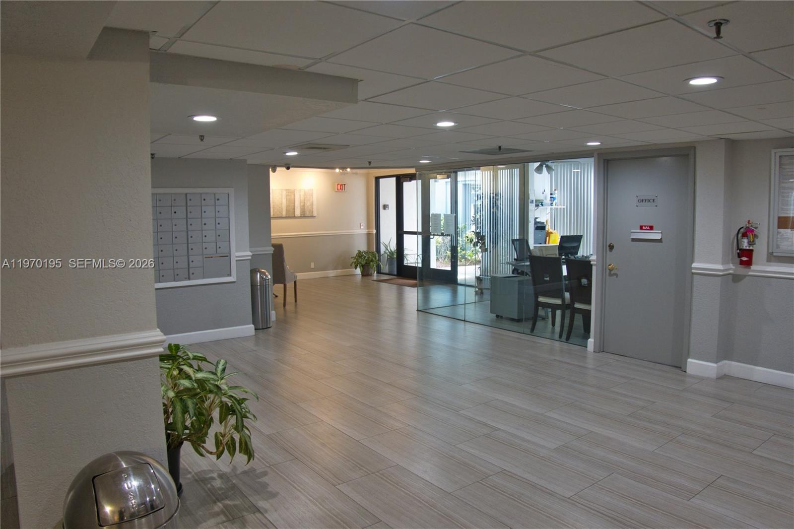 HILLCREST EAST NO 19 COND - Residential