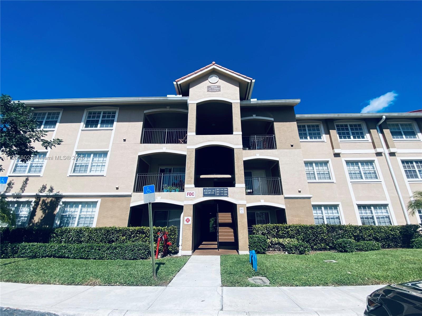 MARQUESA CONDO - Residential Lease