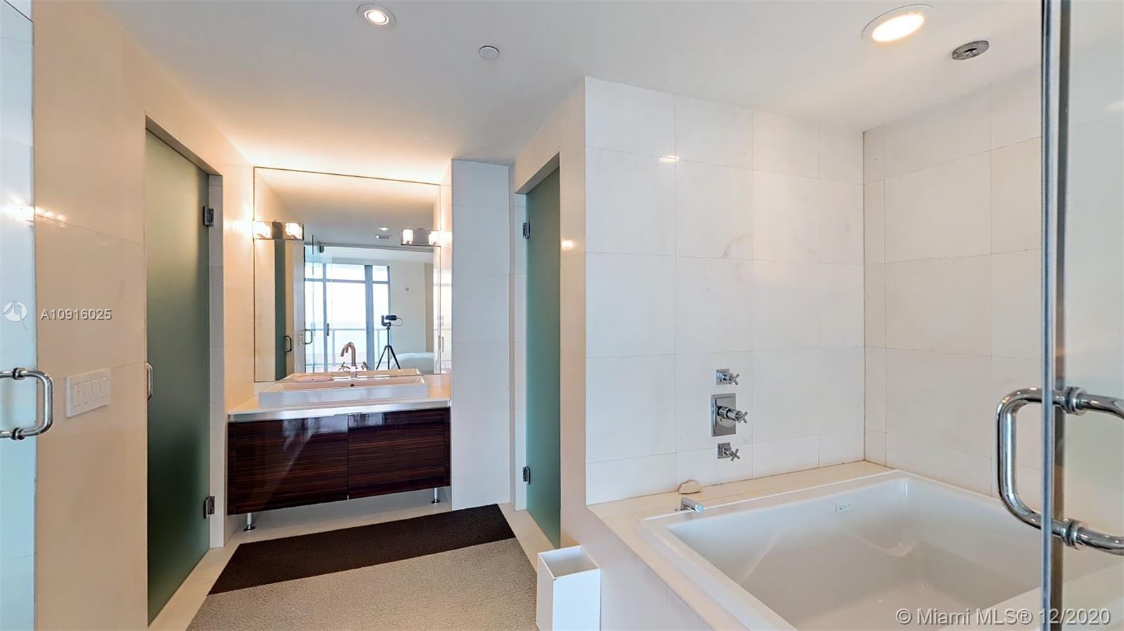 THE CARIBBEAN CONDO - Residential