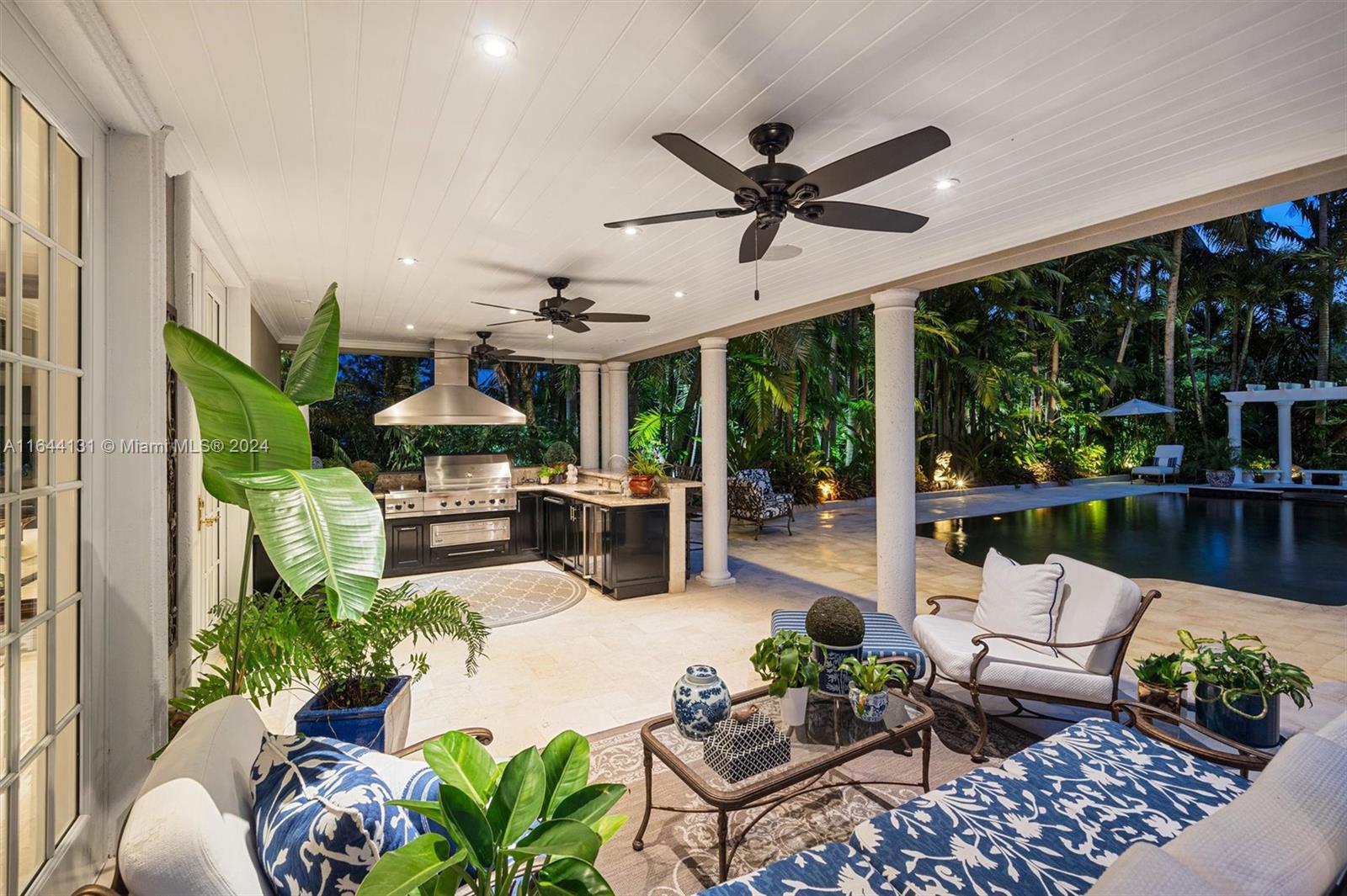 KINGS COVE - Residential