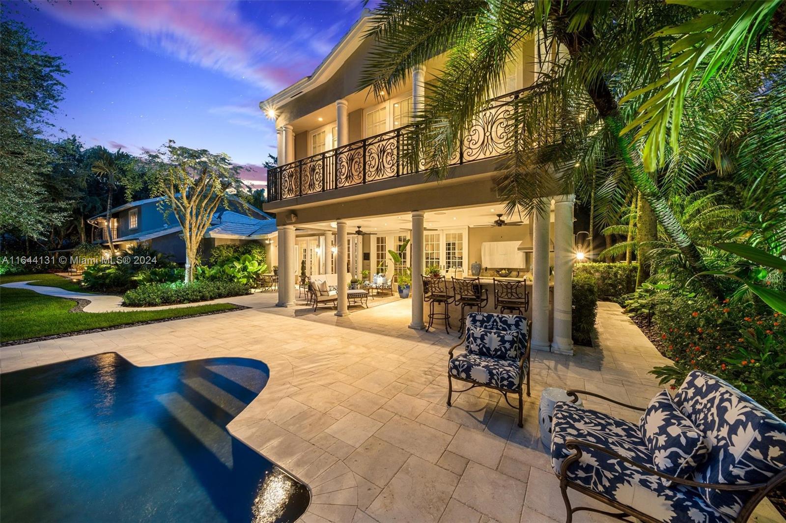 KINGS COVE - Residential