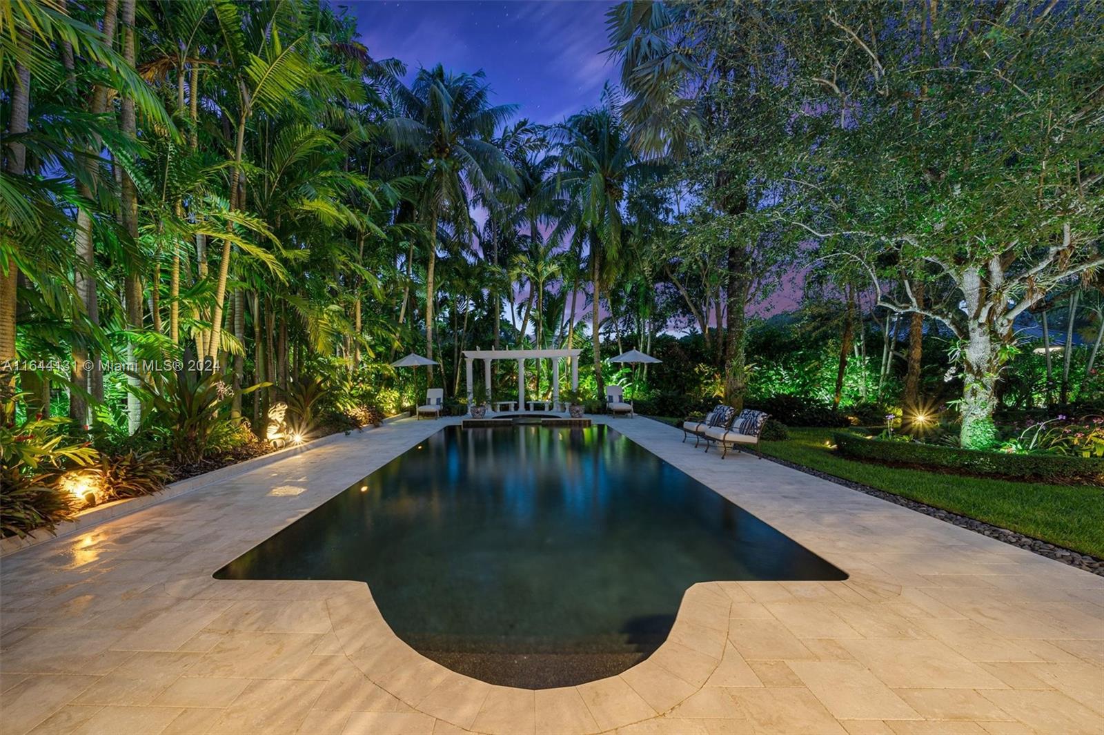 KINGS COVE - Residential