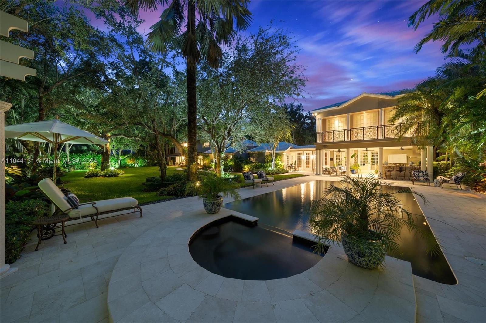 KINGS COVE - Residential