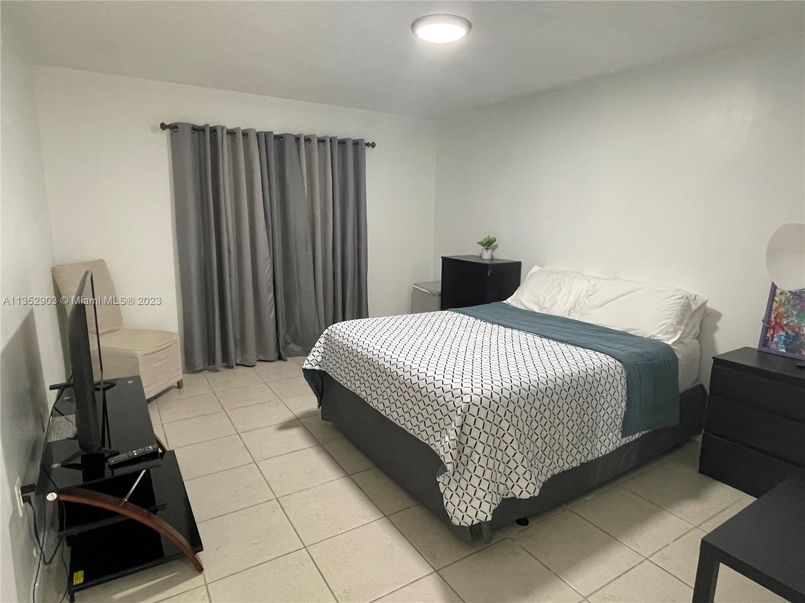 WATERVIEW CONDO - Residential Lease