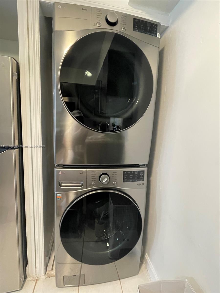 WATERVIEW CONDO - Residential Lease