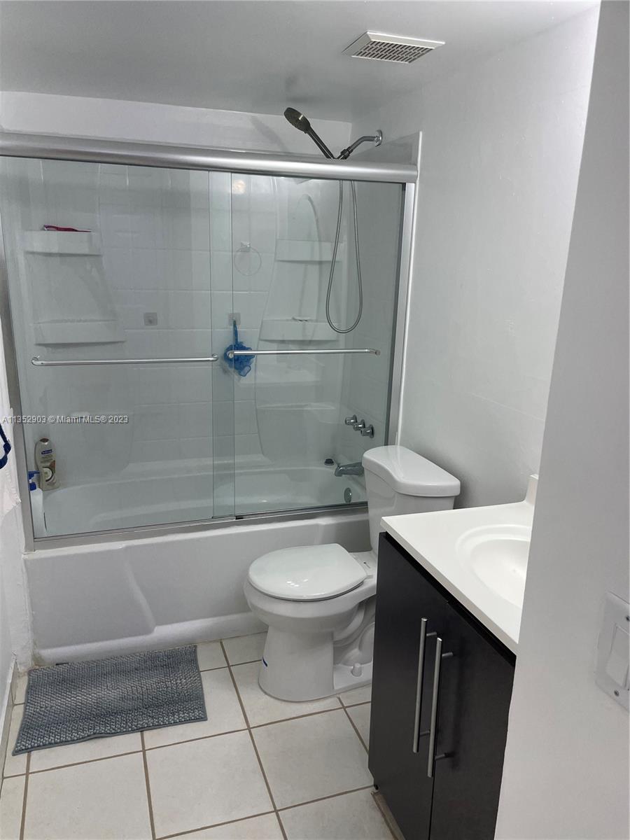 WATERVIEW CONDO - Residential Lease