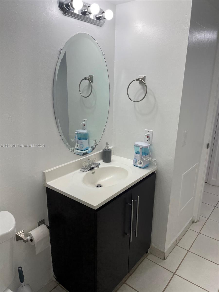 WATERVIEW CONDO - Residential Lease