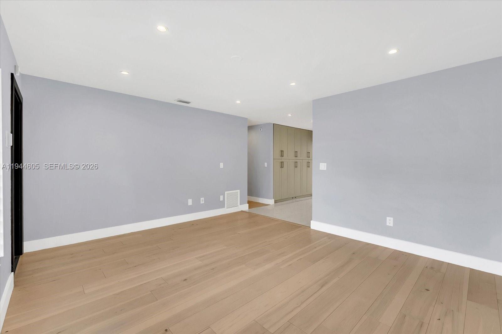 HEFTLER HOMES SEC 3 - Residential Lease