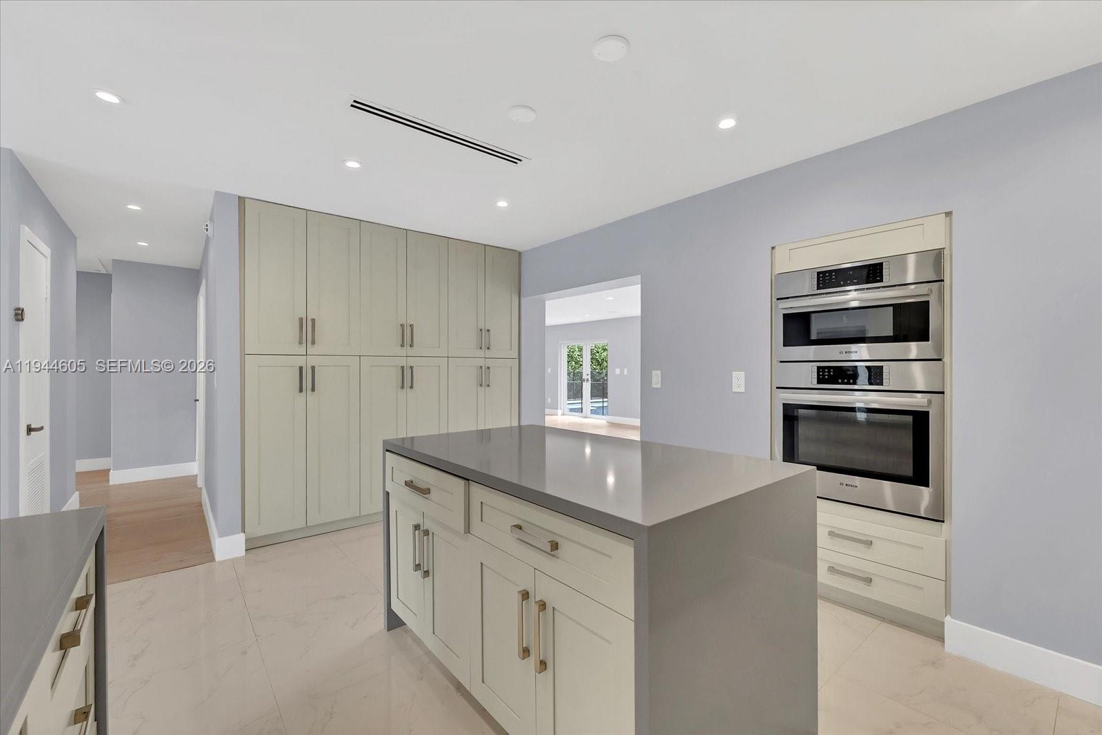 HEFTLER HOMES SEC 3 - Residential Lease