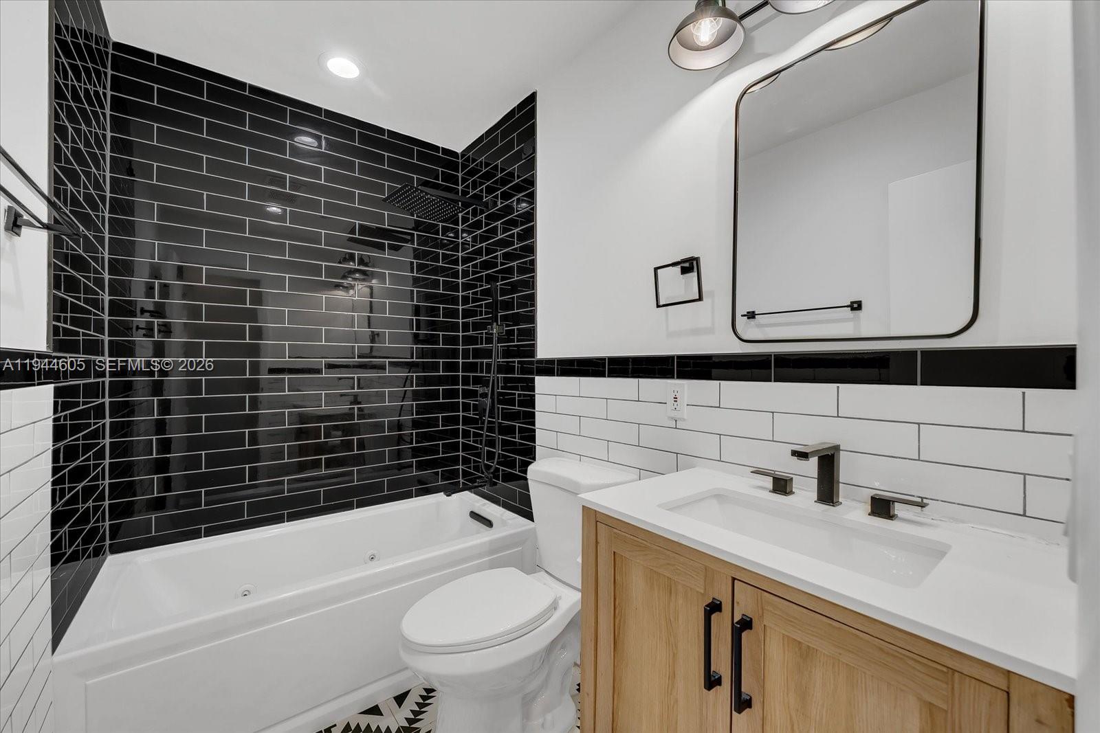 HEFTLER HOMES SEC 3 - Residential Lease