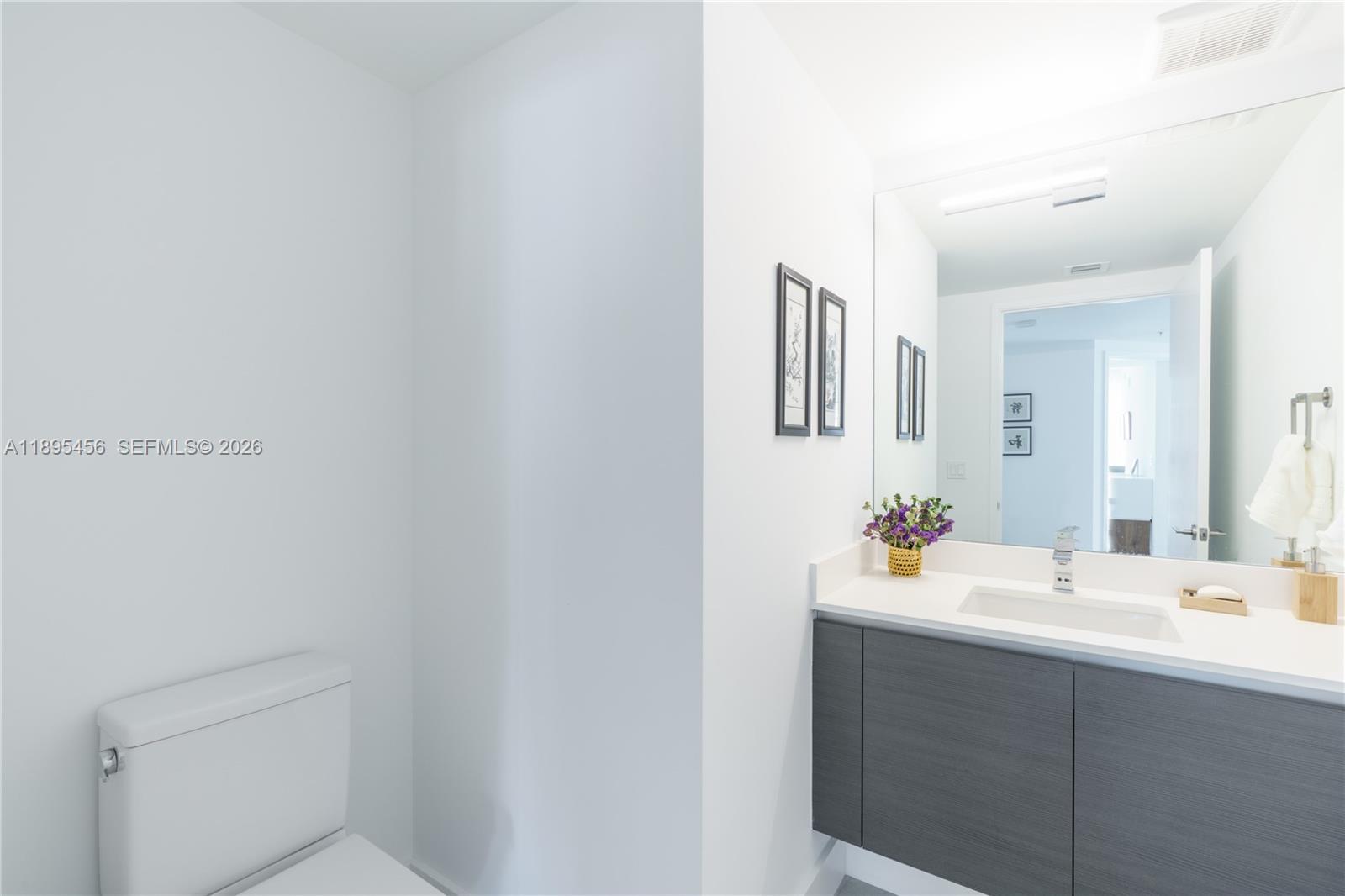 PARQUE TOWERS CONDO - Residential