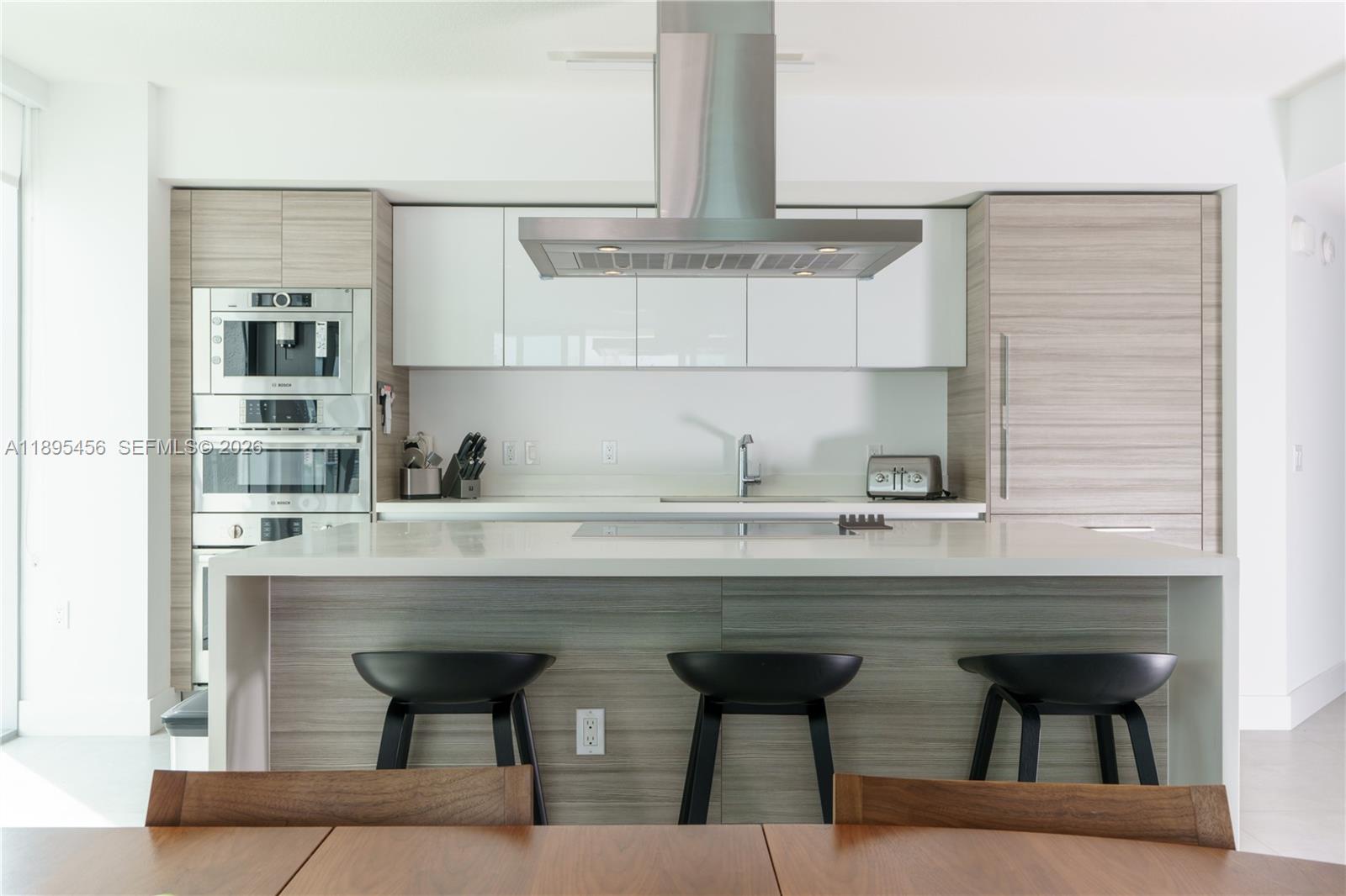 PARQUE TOWERS CONDO - Residential