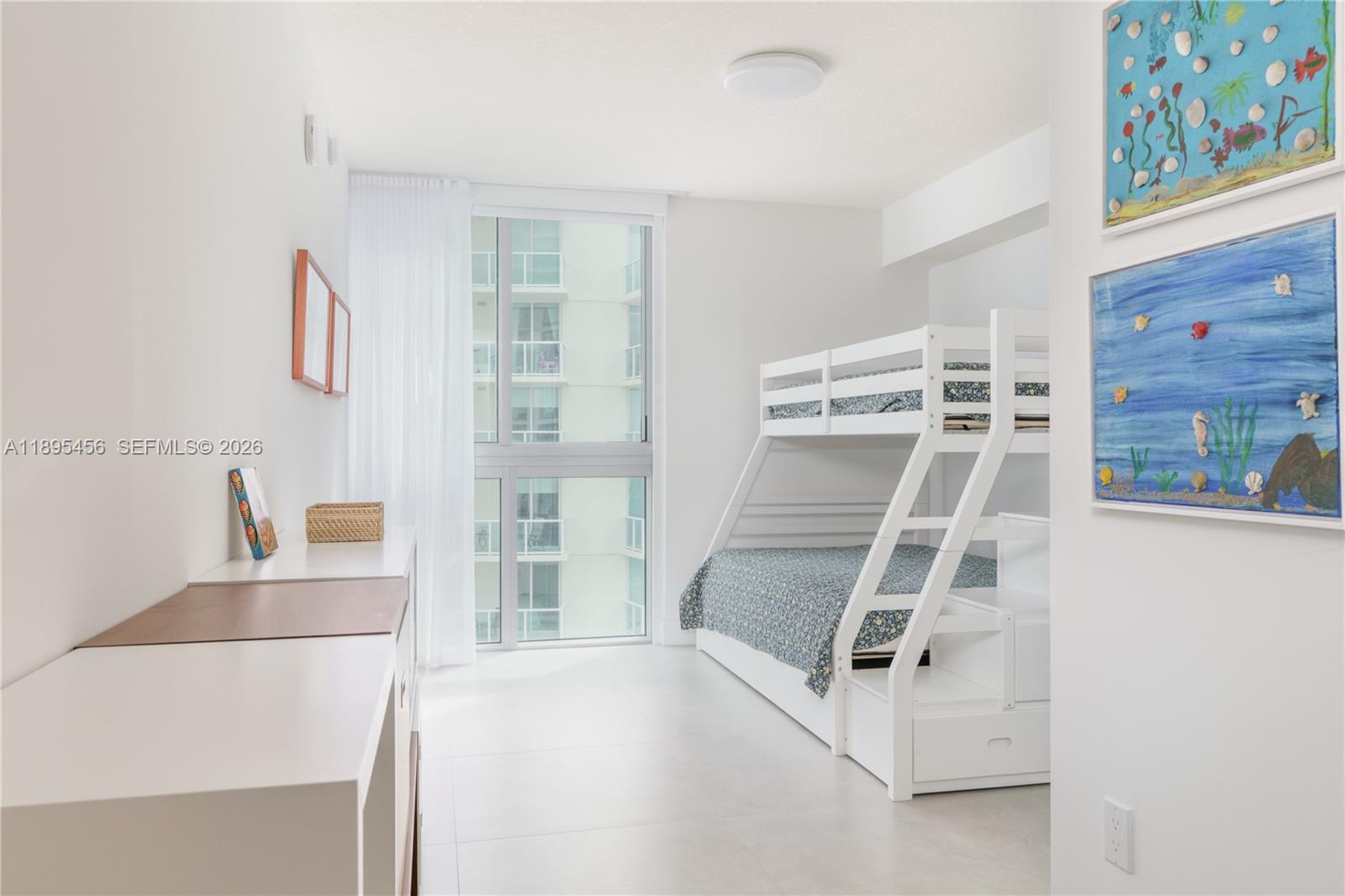 PARQUE TOWERS CONDO - Residential