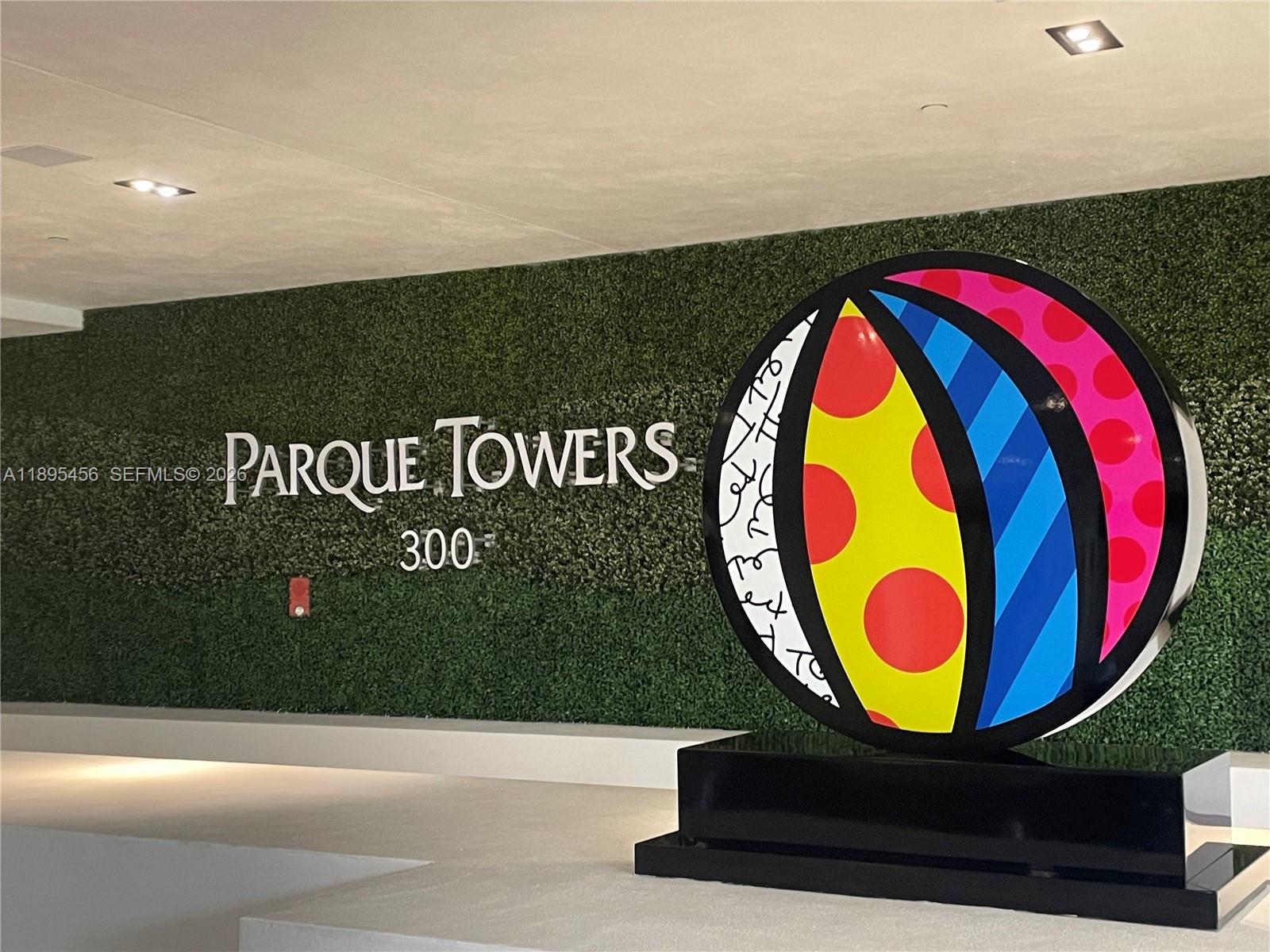 PARQUE TOWERS CONDO - Residential