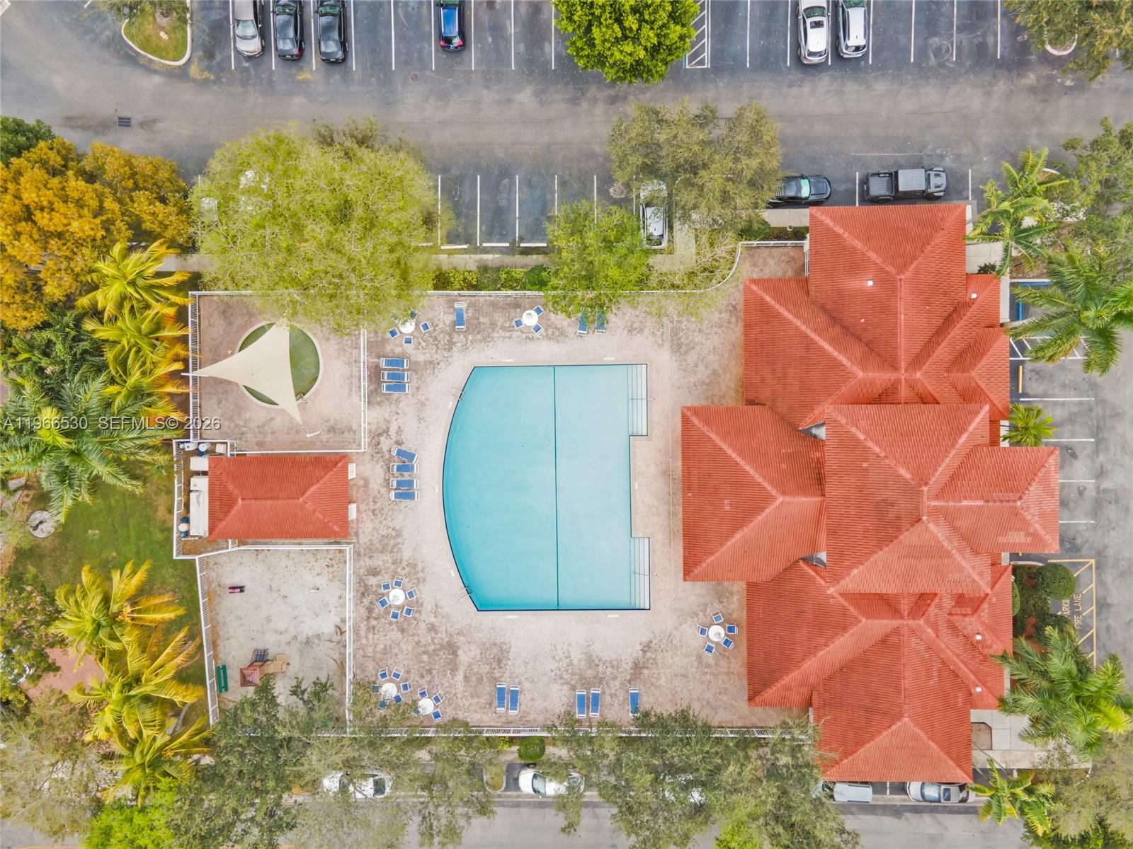 LAS TERRAZAS AT VIZCAYA - Residential