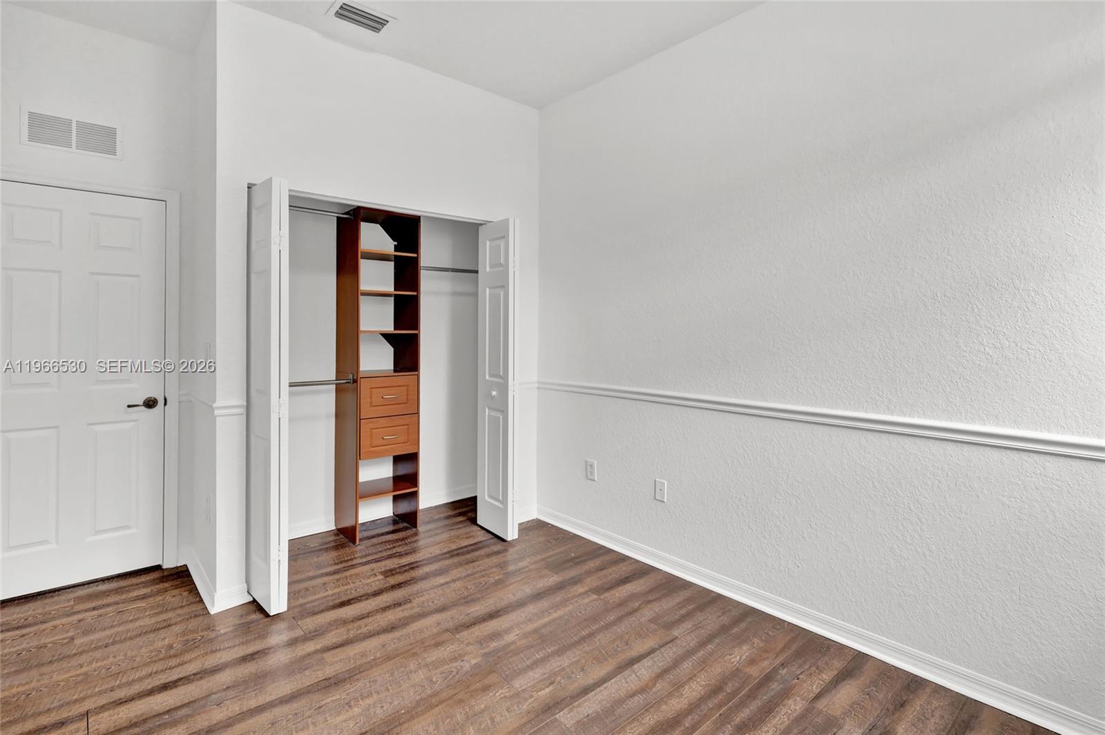 LAS TERRAZAS AT VIZCAYA - Residential