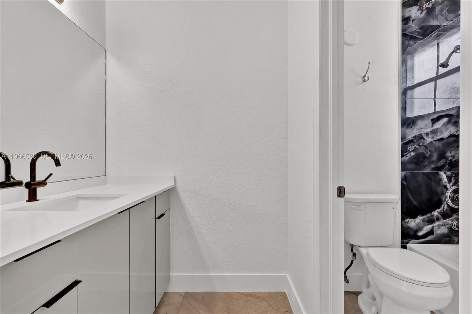 LAS TERRAZAS AT VIZCAYA - Residential