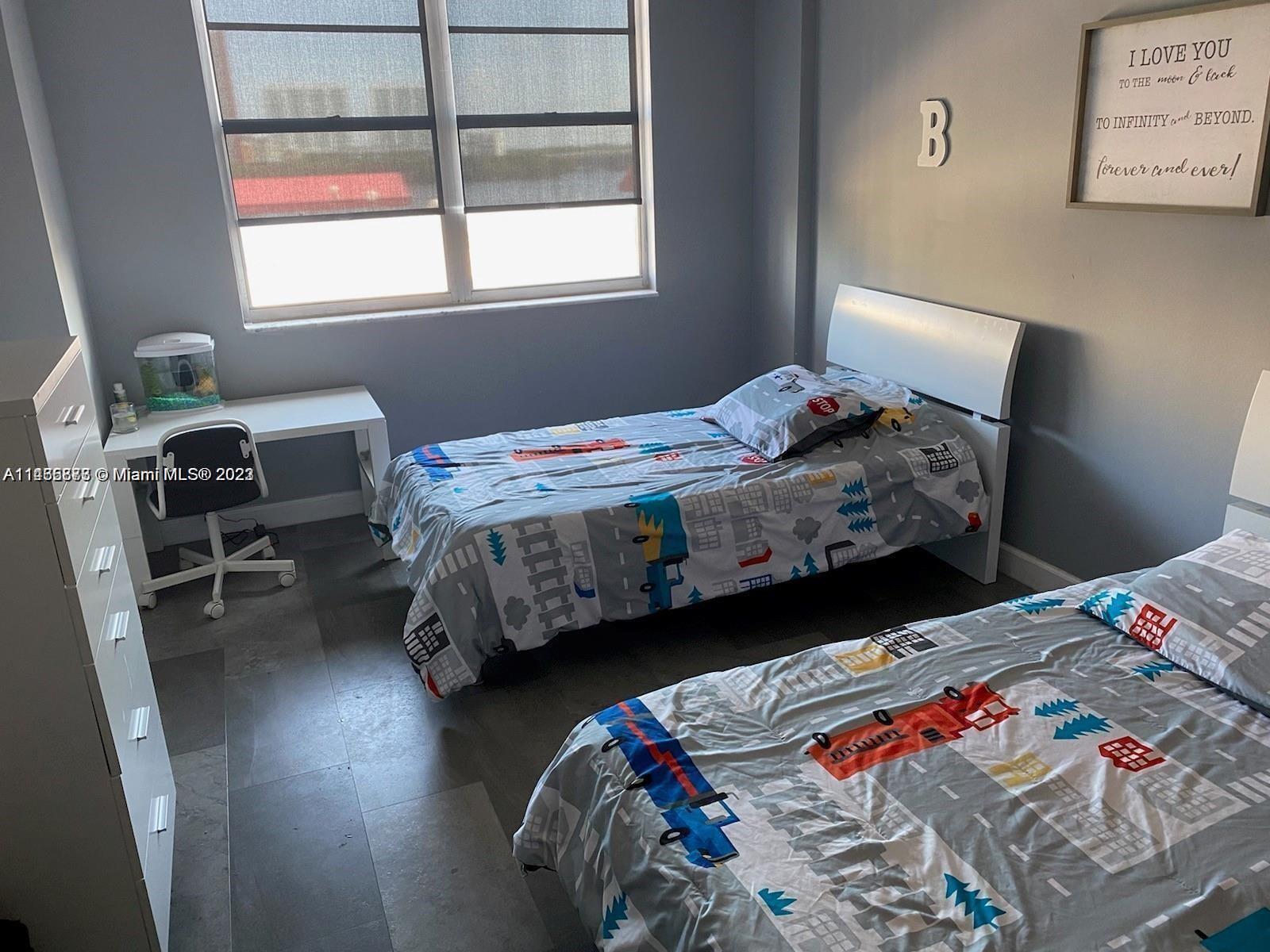 WINSTON TOWERS 100 CONDO - Residential