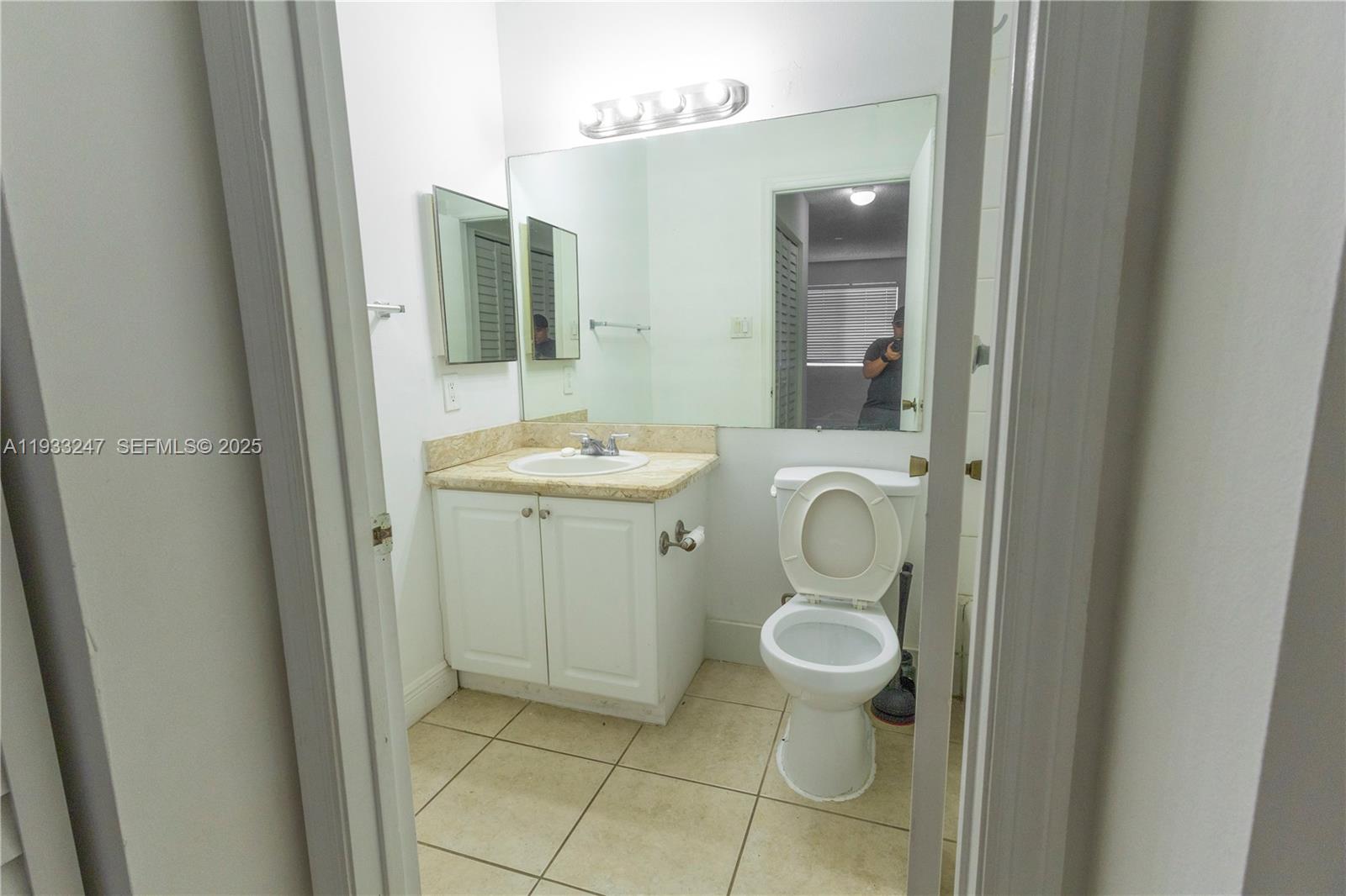 ROYAL PALM PLACE - Residential Lease