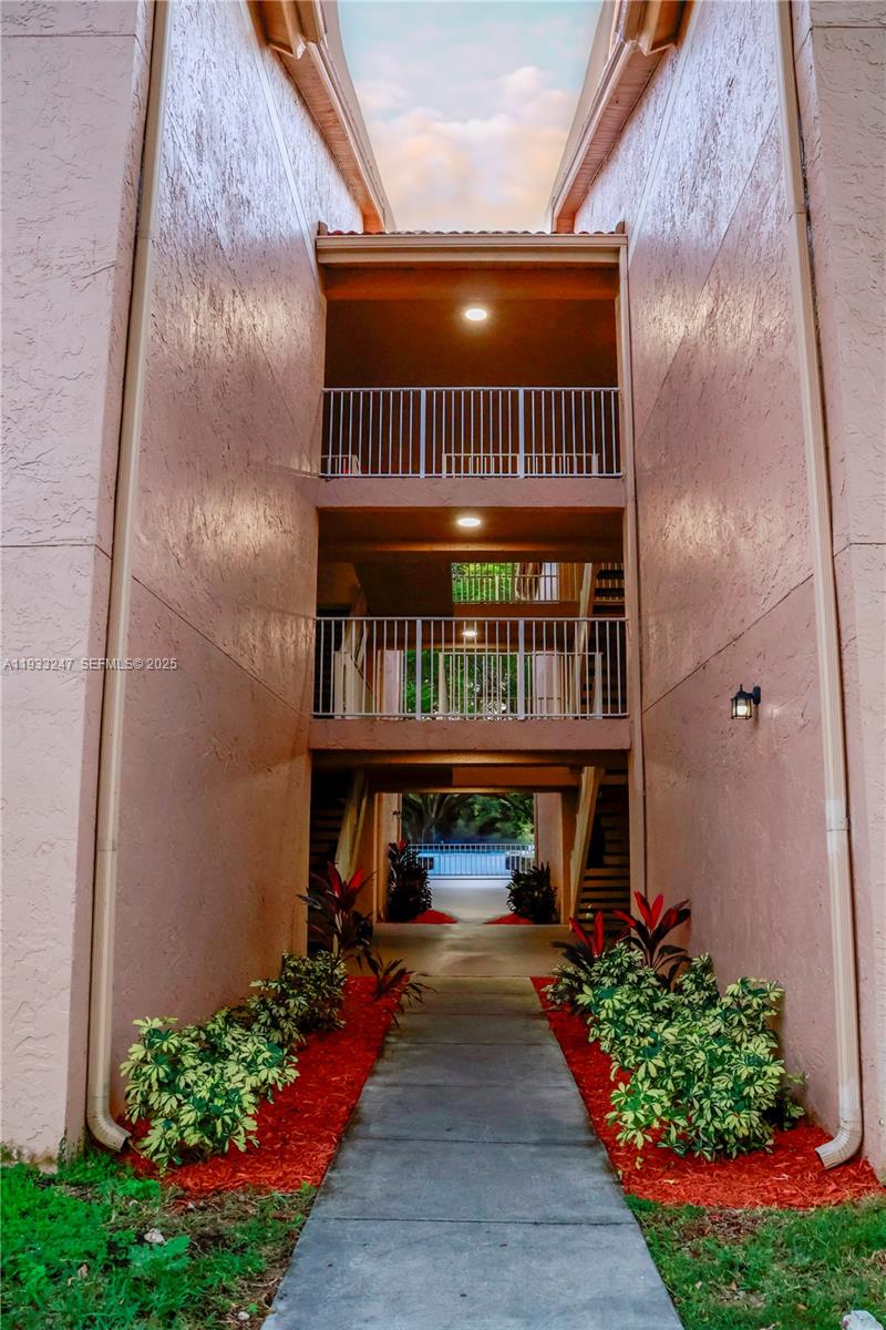 ROYAL PALM PLACE - Residential Lease