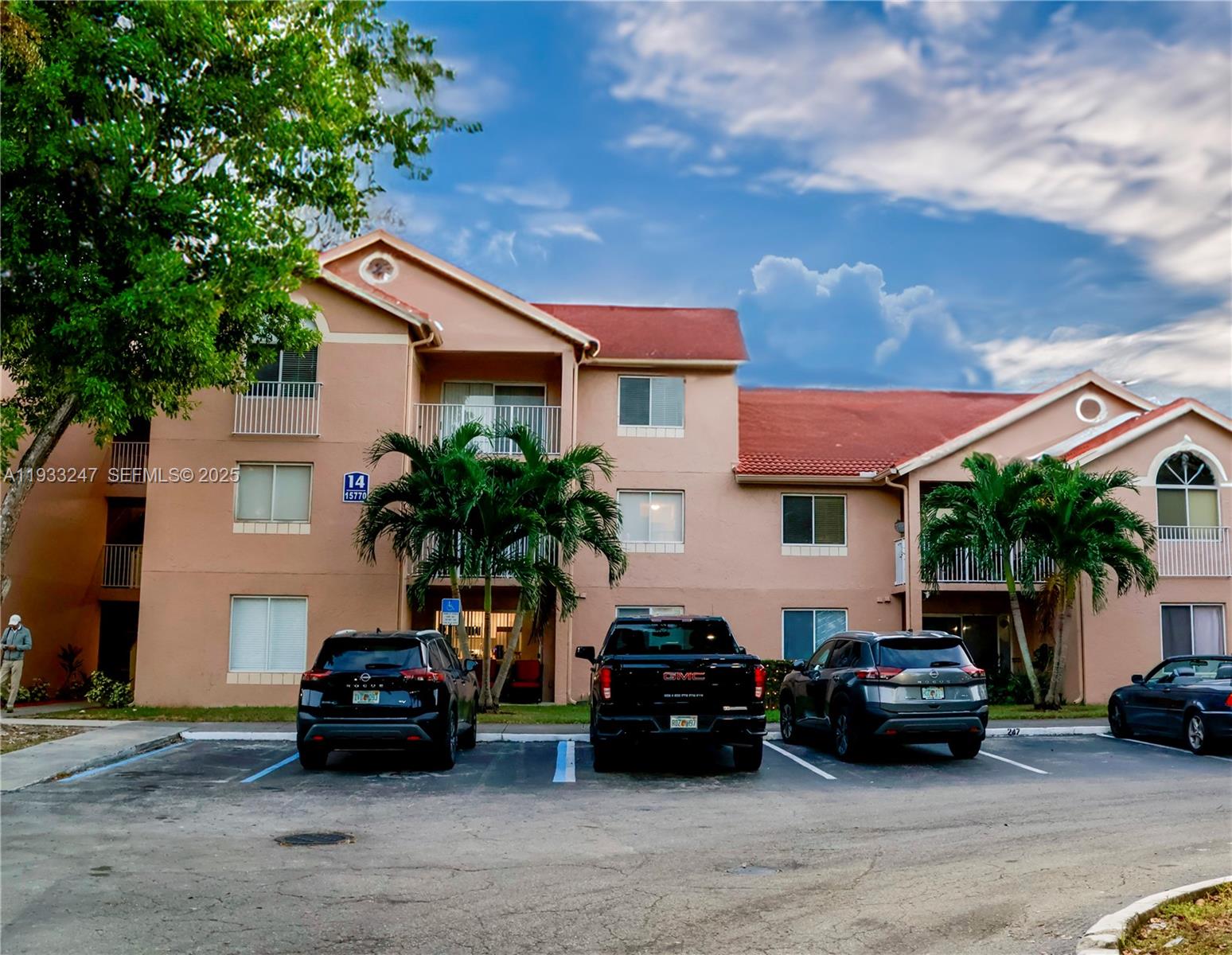 ROYAL PALM PLACE - Residential Lease