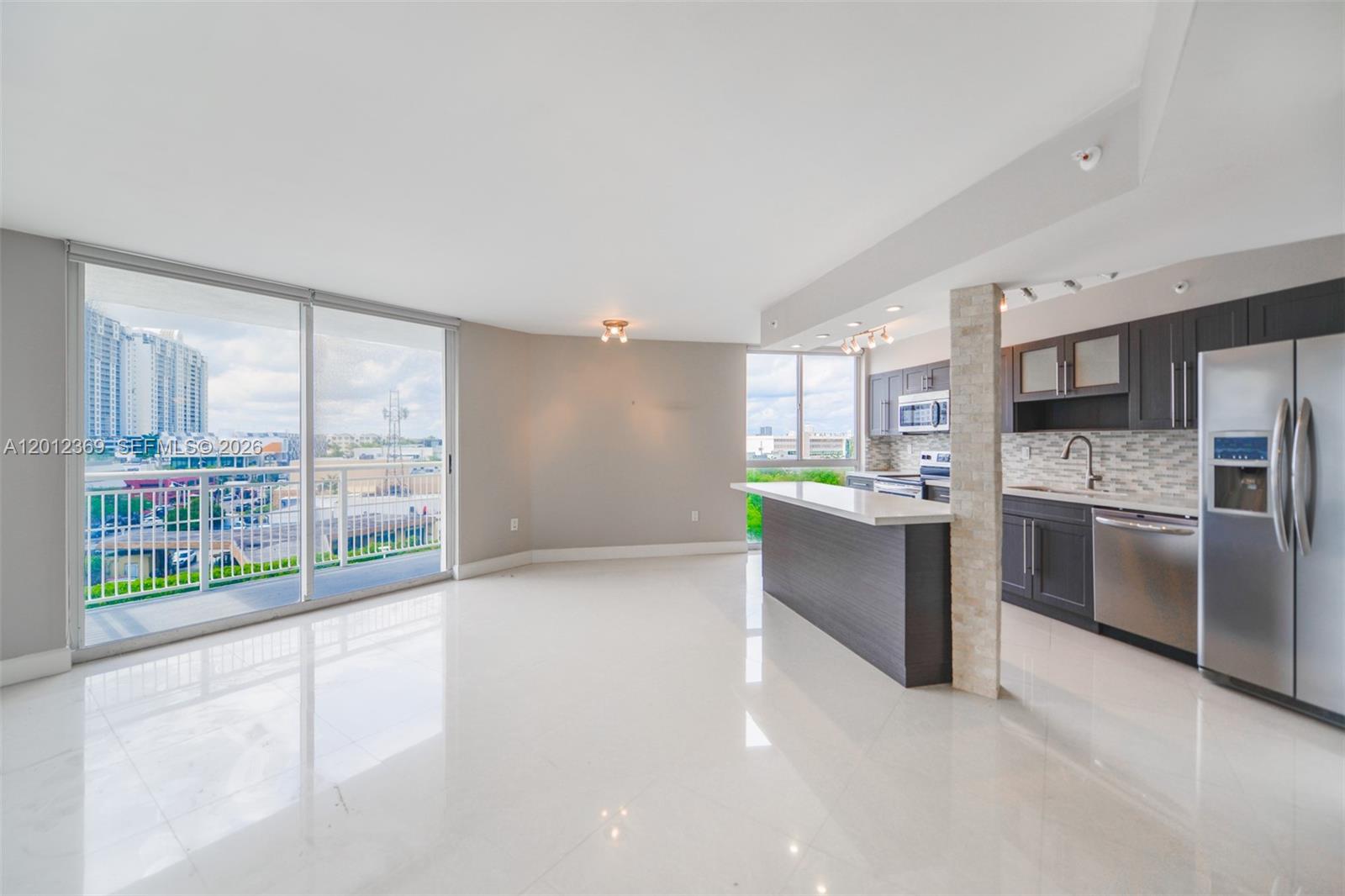 1688 West Ave 503