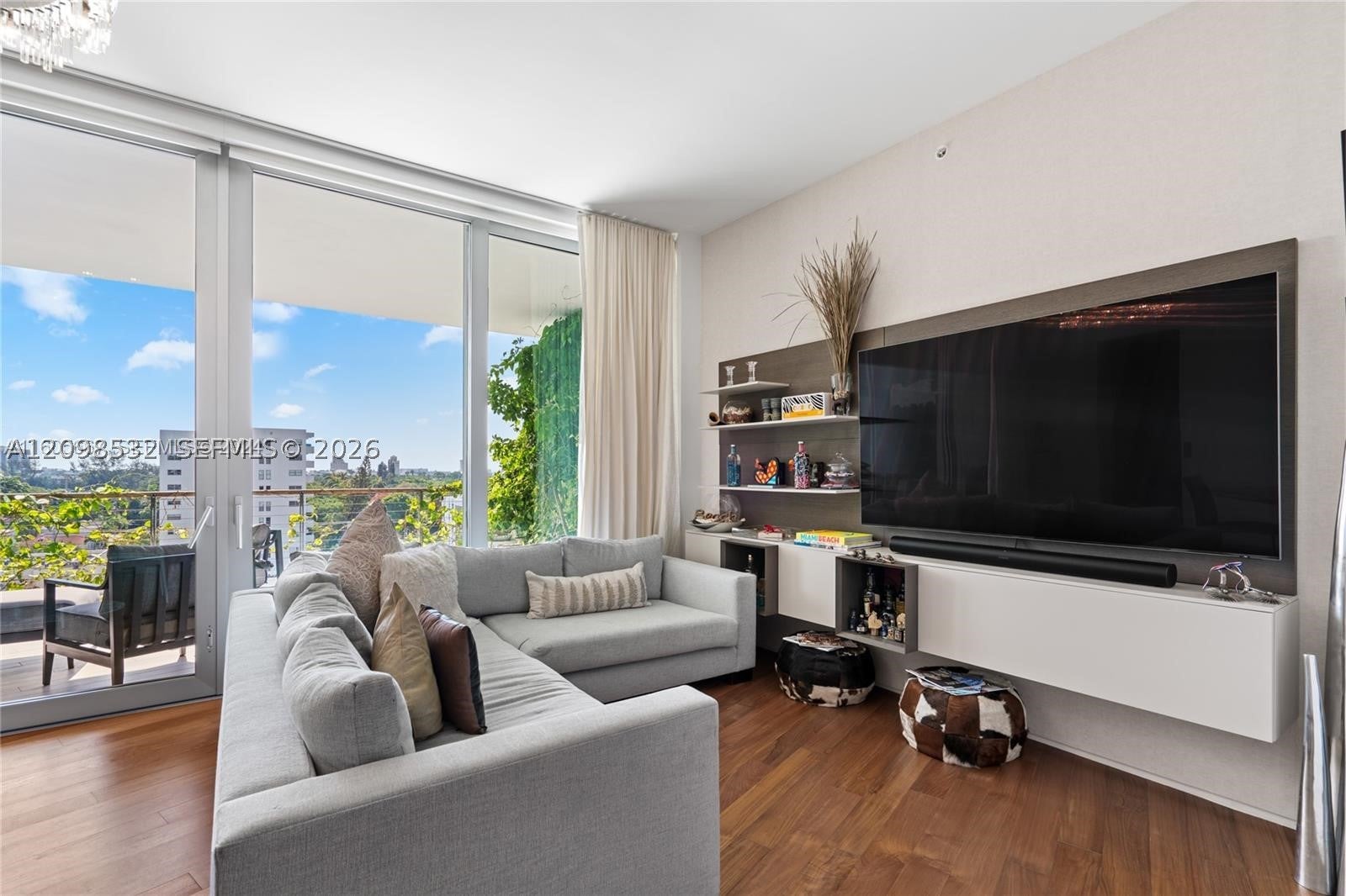 1300 Monad Ter 6C, Miami Beach, FL, 33139/$1,875,000 1 1300 Monad Ter 6C